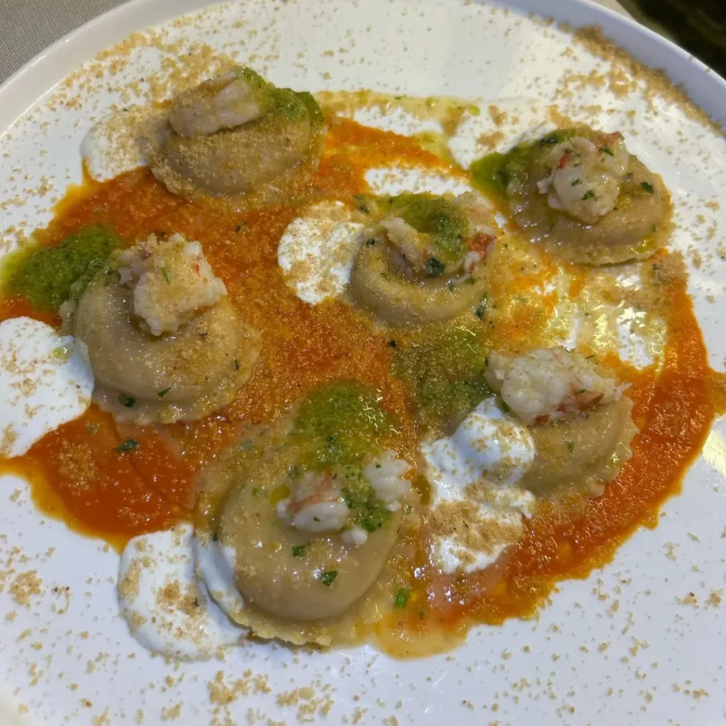 Ristorante di pesce Bergamo foto dei bottoni con gamberi rossi del ristorante l'Angolo